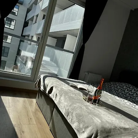 On Drewnowska Street Manufaktura Apartment Lodz (Lodz)