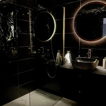 On Drewnowska Street Manufaktura Apartment