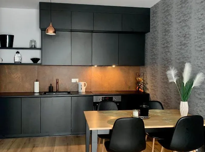 On Drewnowska Street Manufaktura Λοτζ